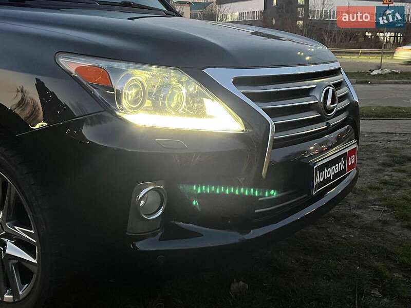 Внедорожник / Кроссовер Lexus LX 2013 в Киеве
