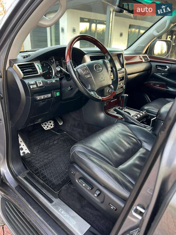 Внедорожник / Кроссовер Lexus LX 2014 в Нововолынске фото 24 Внедорожник / Кроссовер Lexus LX 2014 в Нововолынске