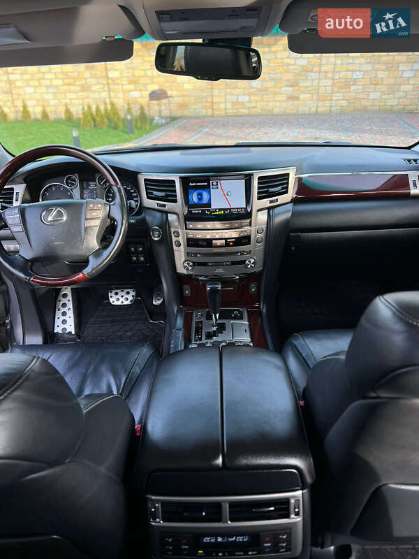 Внедорожник / Кроссовер Lexus LX 2014 в Нововолынске фото 27 Внедорожник / Кроссовер Lexus LX 2014 в Нововолынске