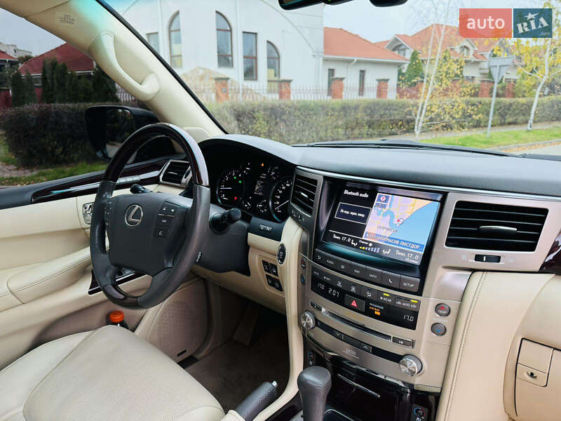 Позашляховик / Кросовер Lexus LX 2013 в Одесі