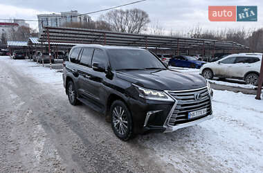 Позашляховик / Кросовер Lexus LX 2016 в Хмельницькому