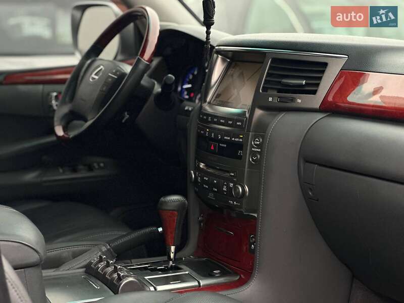 Внедорожник / Кроссовер Lexus LX 2008 в Киеве фото 12 Внедорожник / Кроссовер Lexus LX 2008 в Киеве
