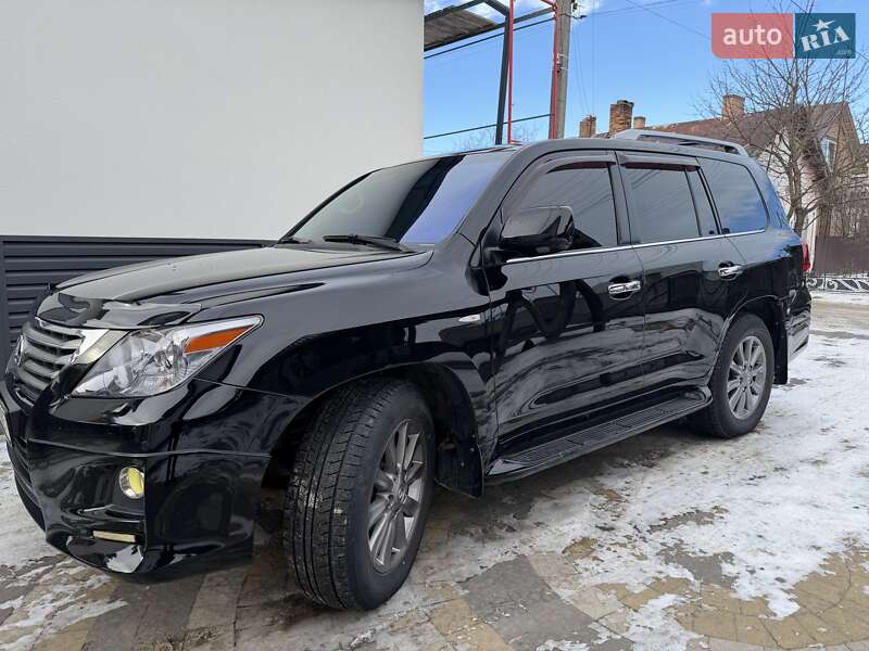 Внедорожник / Кроссовер Lexus LX 2011 в Львове