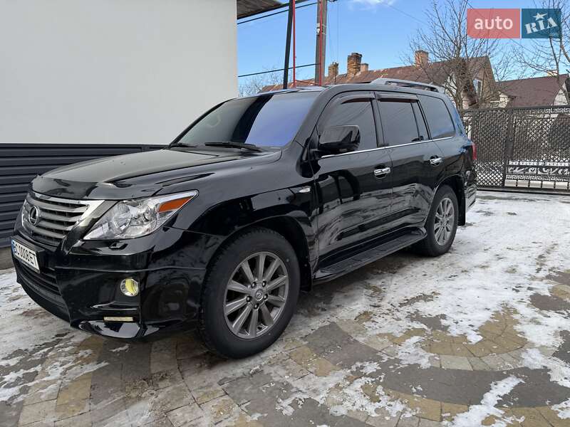 Внедорожник / Кроссовер Lexus LX 2011 в Львове