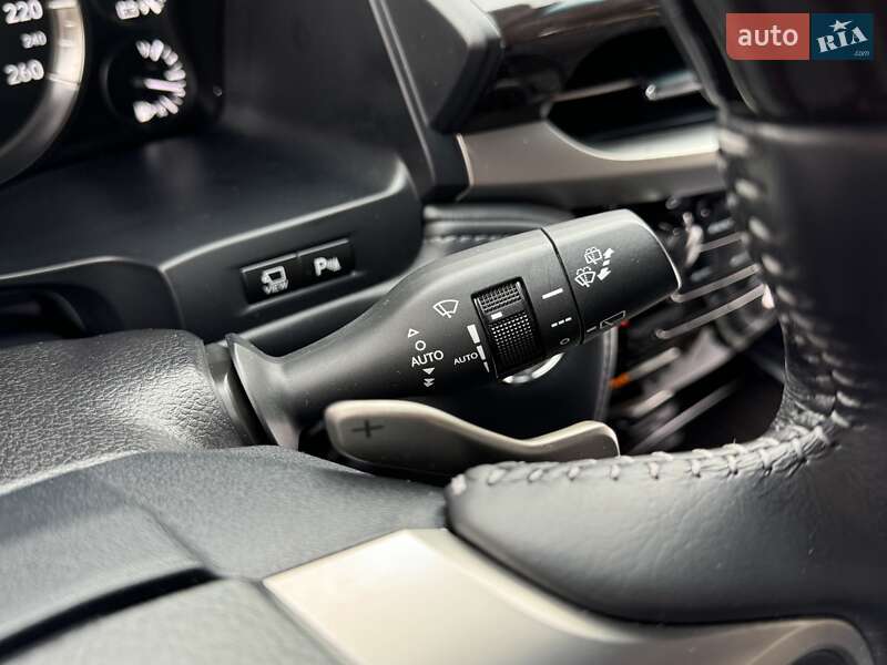 Внедорожник / Кроссовер Lexus LX 2017 в Киеве