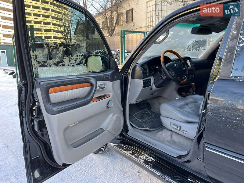 Внедорожник / Кроссовер Lexus LX 2006 в Киеве
