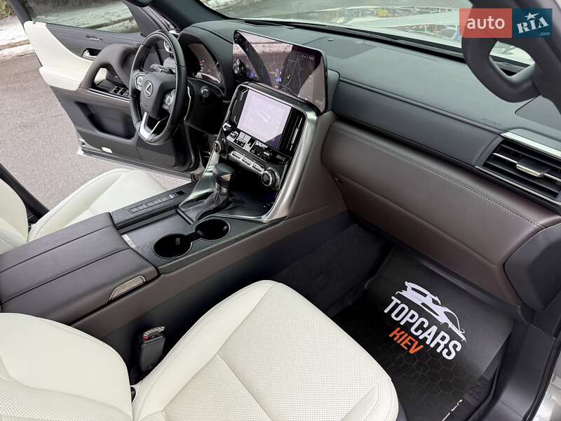 Внедорожник / Кроссовер Lexus LX 2022 в Киеве