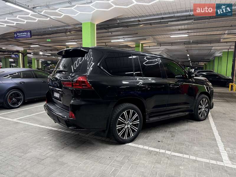 Внедорожник / Кроссовер Lexus LX 2018 в Киеве