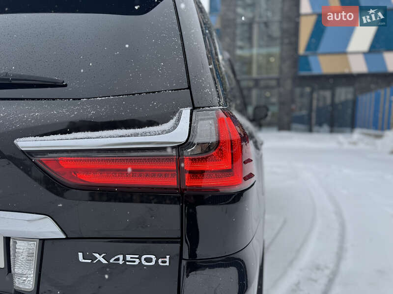 Внедорожник / Кроссовер Lexus LX 2015 в Киеве