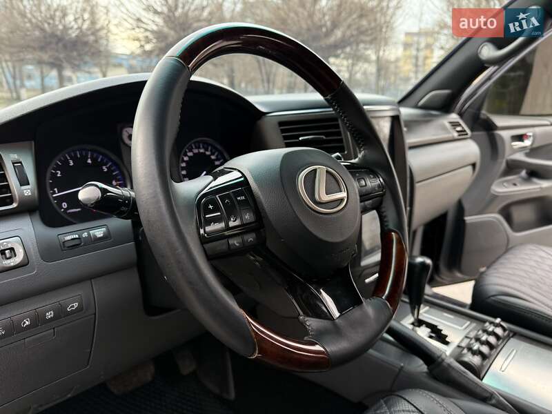 Внедорожник / Кроссовер Lexus LX 2008 в Днепре