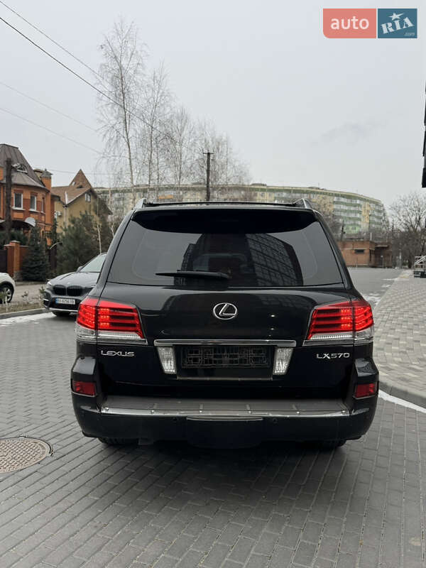 Внедорожник / Кроссовер Lexus LX 2010 в Полтаве