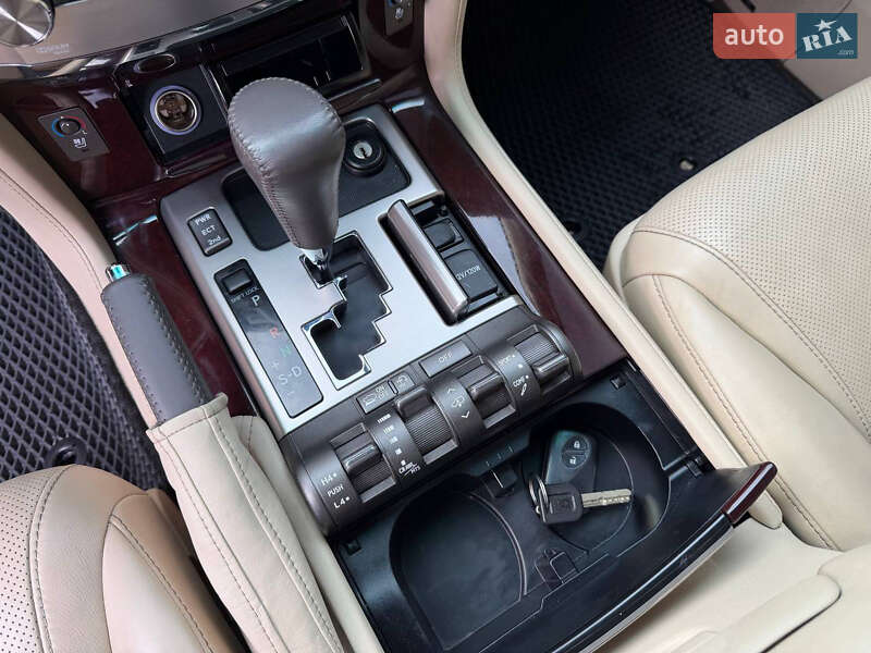 Внедорожник / Кроссовер Lexus LX 2013 в Одессе