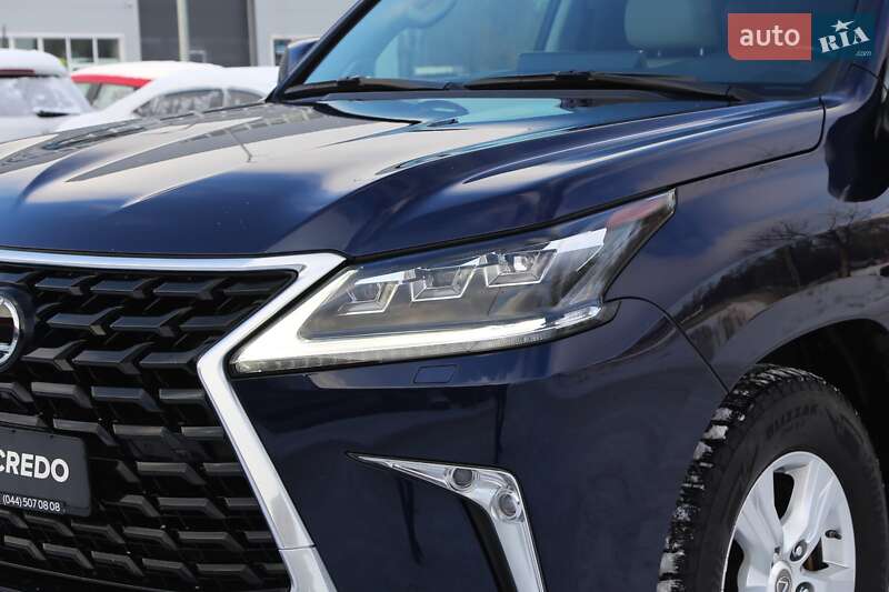 Внедорожник / Кроссовер Lexus LX 2016 в Киеве