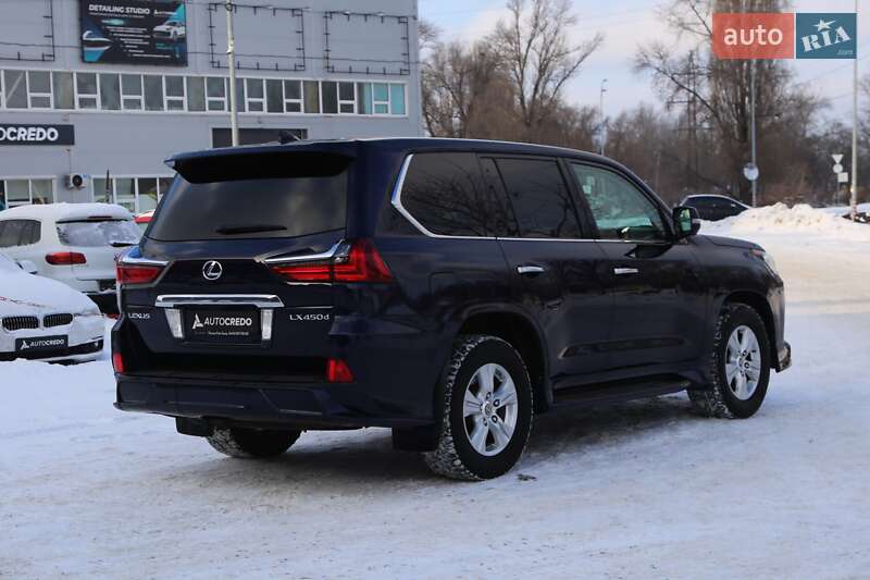 Внедорожник / Кроссовер Lexus LX 2016 в Киеве