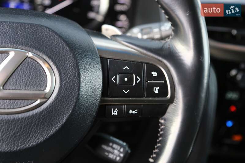 Внедорожник / Кроссовер Lexus LX 2016 в Киеве