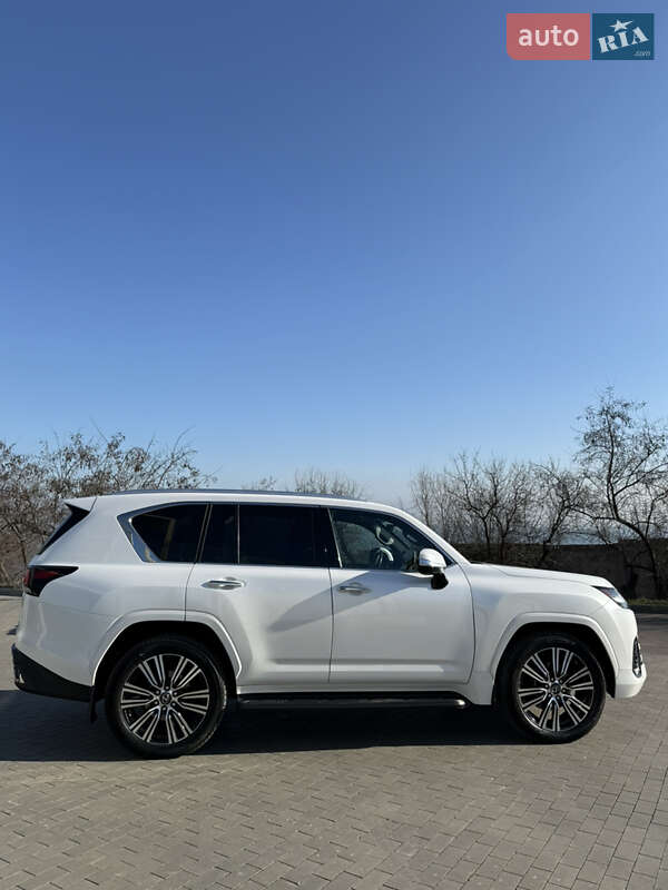 Внедорожник / Кроссовер Lexus LX 2022 в Николаеве