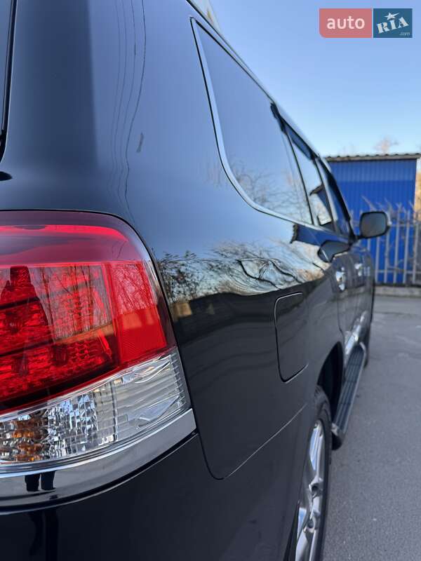 Внедорожник / Кроссовер Lexus LX 2013 в Кривом Роге