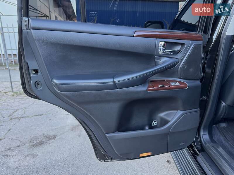 Внедорожник / Кроссовер Lexus LX 2013 в Кривом Роге