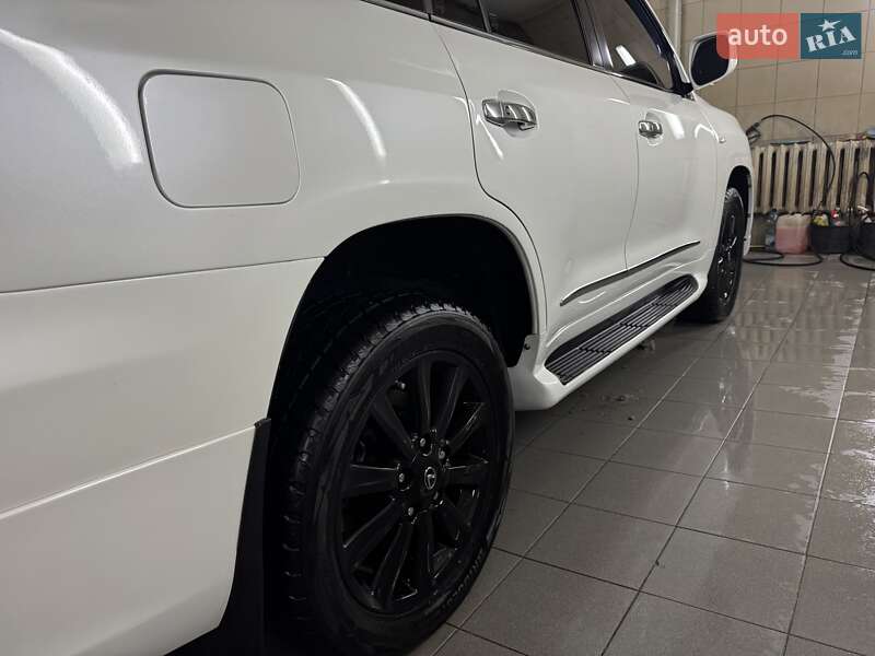Внедорожник / Кроссовер Lexus LX 2012 в Умани