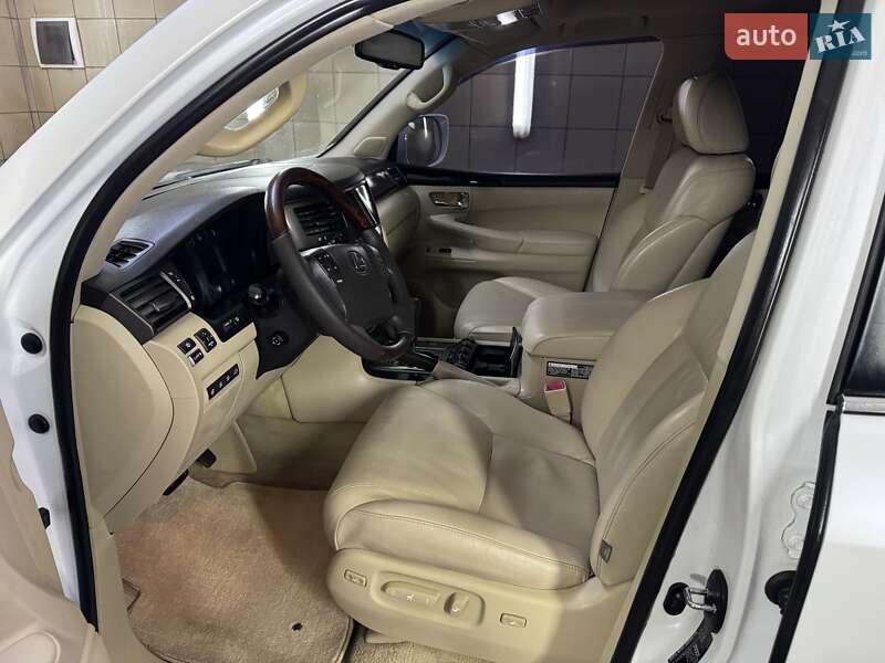 Внедорожник / Кроссовер Lexus LX 2012 в Умани