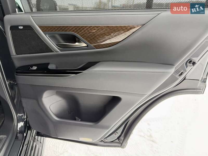 Внедорожник / Кроссовер Lexus LX 2022 в Киеве