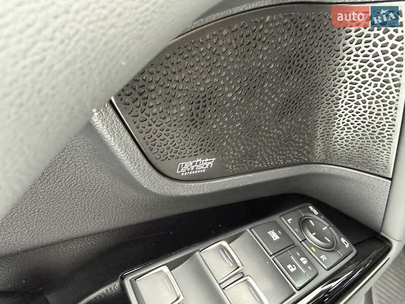 Внедорожник / Кроссовер Lexus LX 2022 в Киеве