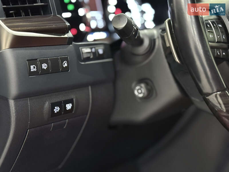 Внедорожник / Кроссовер Lexus LX 2020 в Одессе