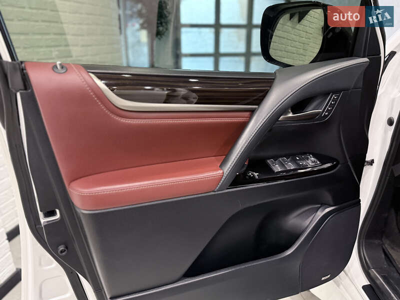 Внедорожник / Кроссовер Lexus LX 2020 в Одессе