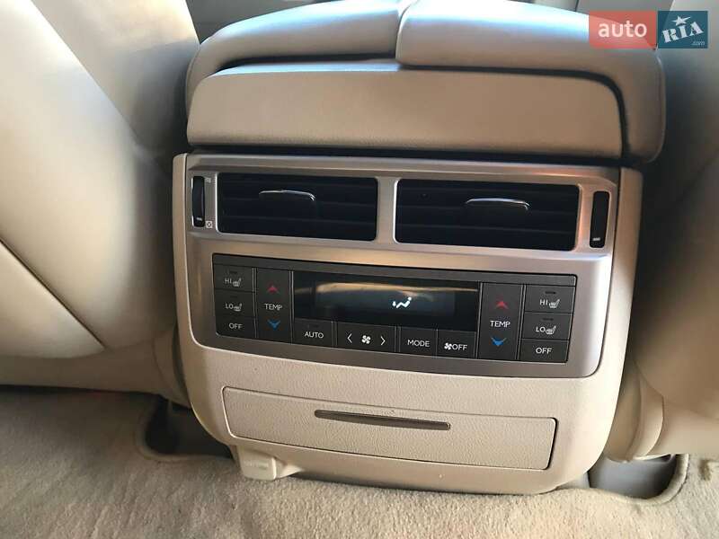 Внедорожник / Кроссовер Lexus LX 2013 в Львове