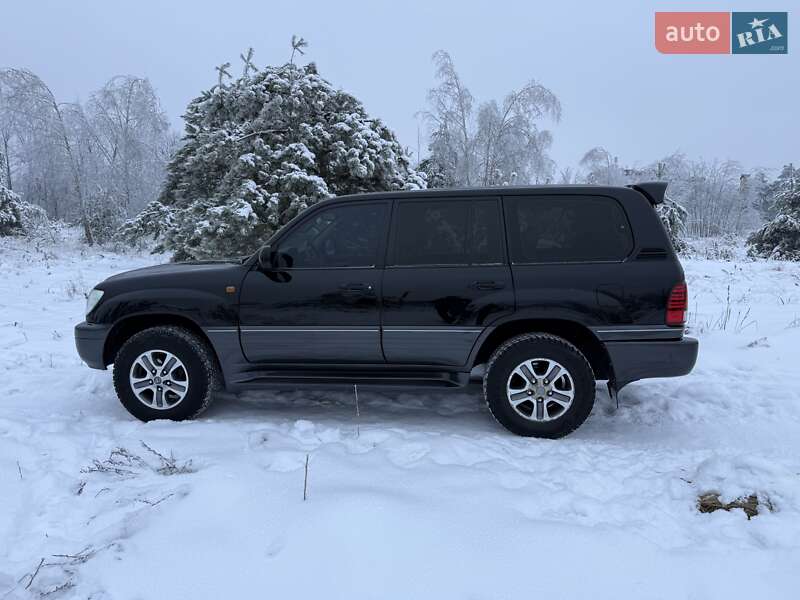 Позашляховик / Кросовер Lexus LX 2004 в Києві