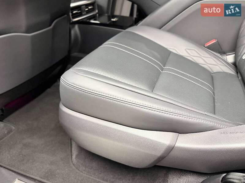 Позашляховик / Кросовер Lexus LX 2023 в Києві