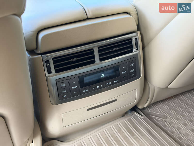 Внедорожник / Кроссовер Lexus LX 2008 в Одессе