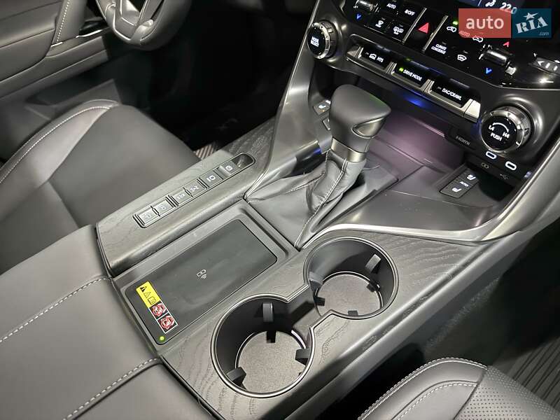 Позашляховик / Кросовер Lexus LX 2025 в Дніпрі