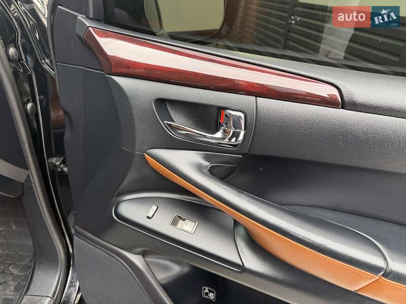 Позашляховик / Кросовер Lexus LX 2011 в Львові фото 12 Позашляховик / Кросовер Lexus LX 2011 в Львові