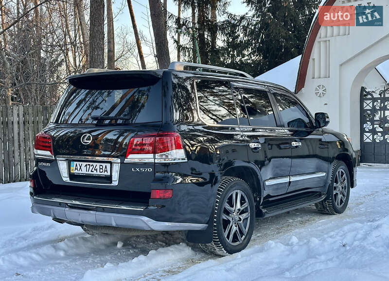 Внедорожник / Кроссовер Lexus LX 2013 в Киеве