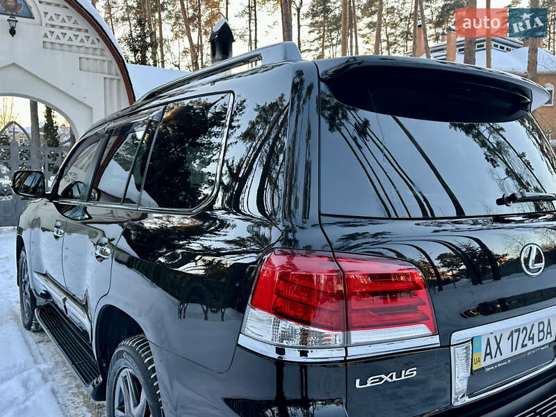 Внедорожник / Кроссовер Lexus LX 2013 в Киеве