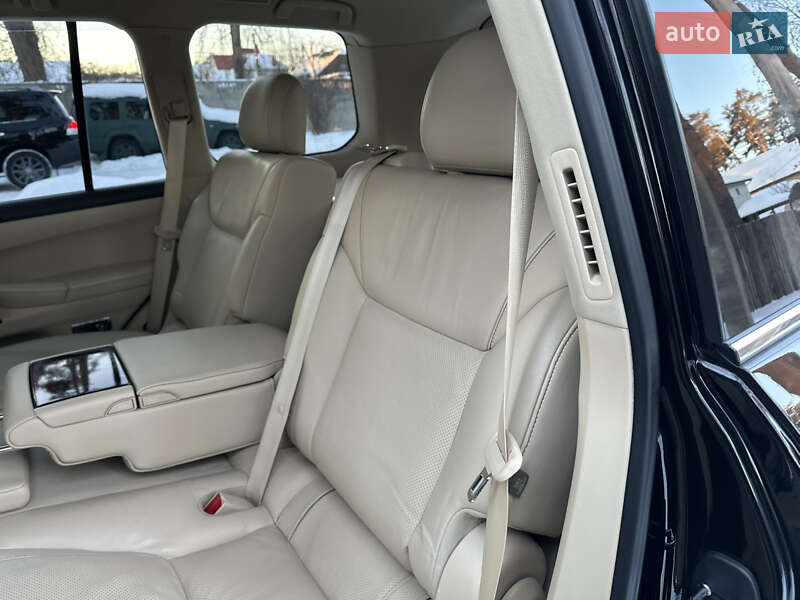 Внедорожник / Кроссовер Lexus LX 2013 в Киеве