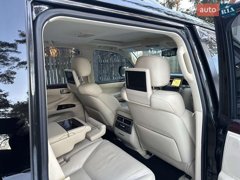 Внедорожник / Кроссовер Lexus LX 2013 в Киеве