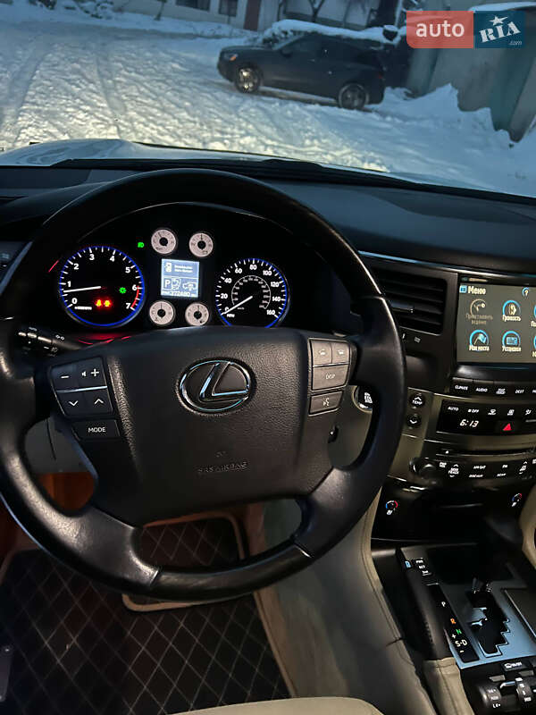 Позашляховик / Кросовер Lexus LX 2008 в Черкасах