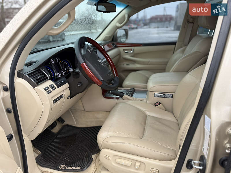 Внедорожник / Кроссовер Lexus LX 2008 в Николаеве