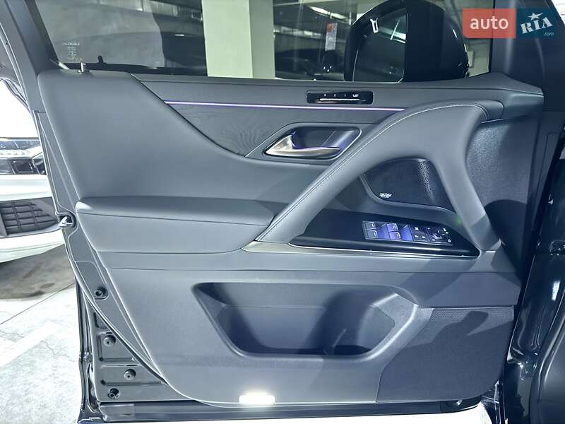 Внедорожник / Кроссовер Lexus LX 2023 в Днепре фото 22 Внедорожник / Кроссовер Lexus LX 2023 в Днепре