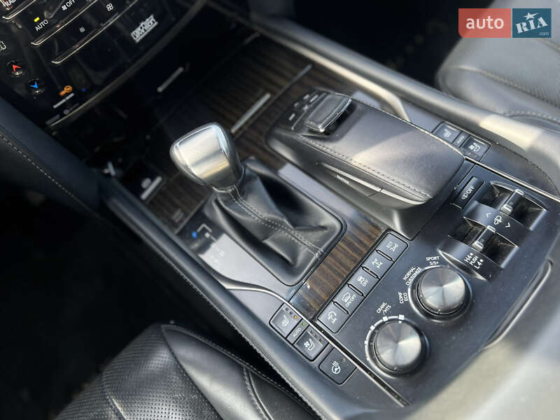 Внедорожник / Кроссовер Lexus LX 2019 в Ужгороде фото 15 Внедорожник / Кроссовер Lexus LX 2019 в Ужгороде