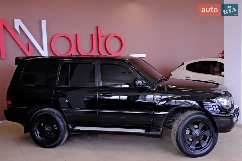 Позашляховик / Кросовер Lexus LX 2003 в Одесі