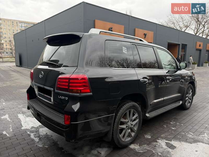 Внедорожник / Кроссовер Lexus LX 2011 в Киеве