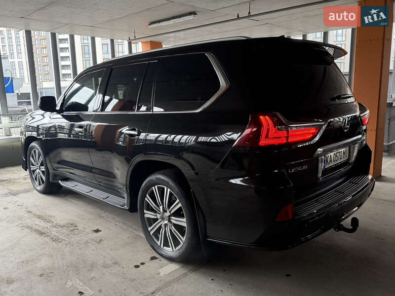 Внедорожник / Кроссовер Lexus LX 2016 в Киеве