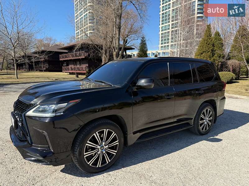 Внедорожник / Кроссовер Lexus LX 2016 в Днепре