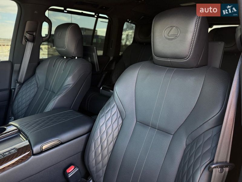 Внедорожник / Кроссовер Lexus LX 2023 в Киеве