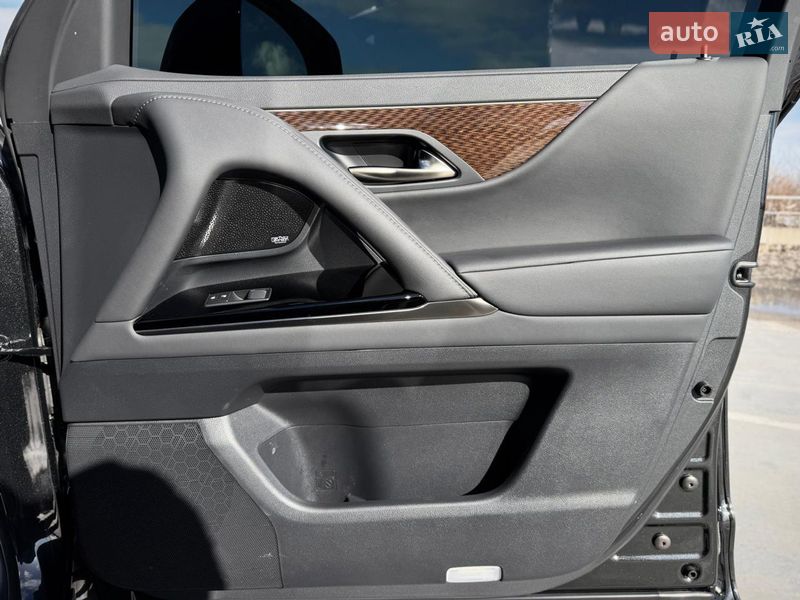 Внедорожник / Кроссовер Lexus LX 2023 в Киеве