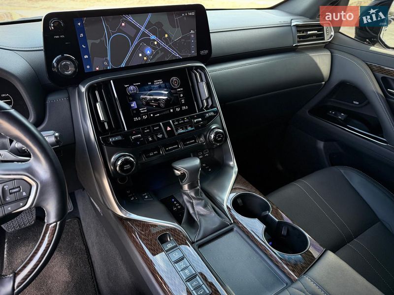 Внедорожник / Кроссовер Lexus LX 2023 в Киеве