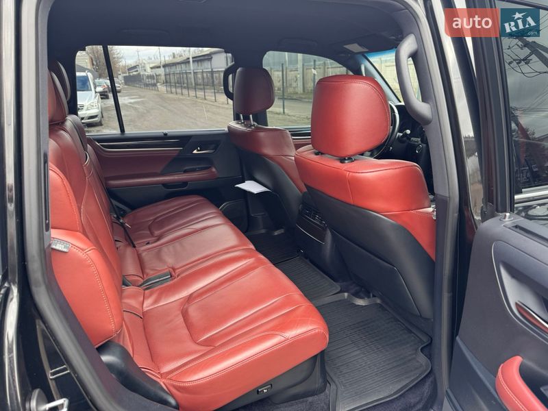 Внедорожник / Кроссовер Lexus LX 2016 в Киеве